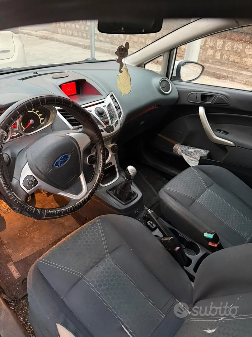 Ford Fiesta 2009 photo 5