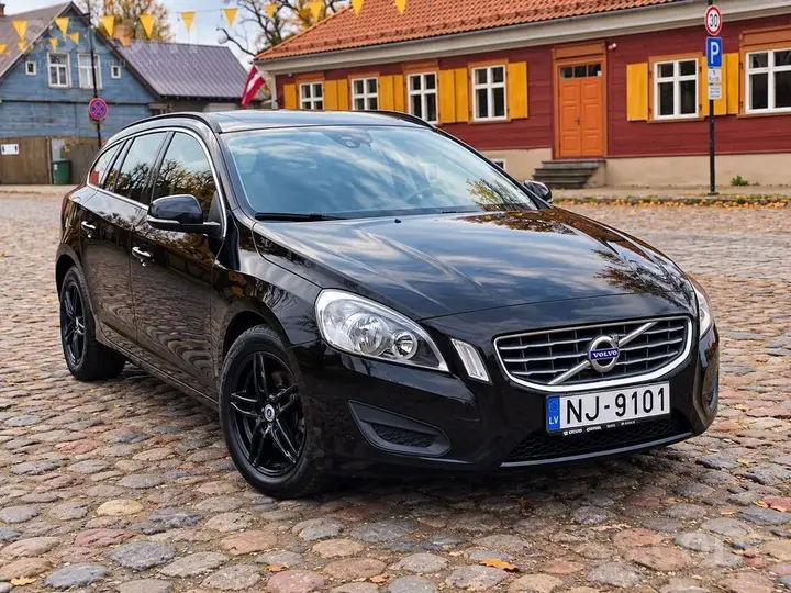 Volvo V60 2011 photo 3