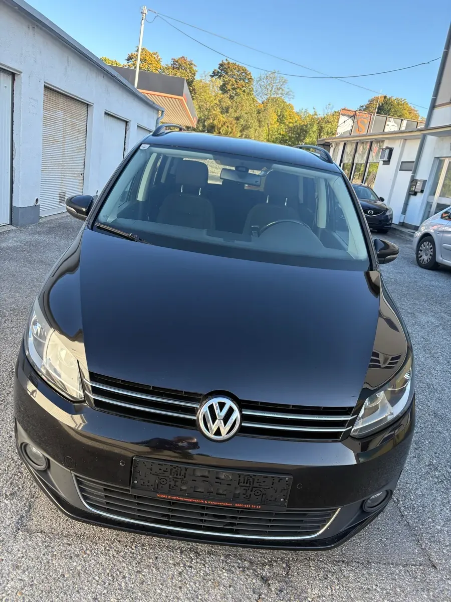Volkswagen Touran 2014 photo 3