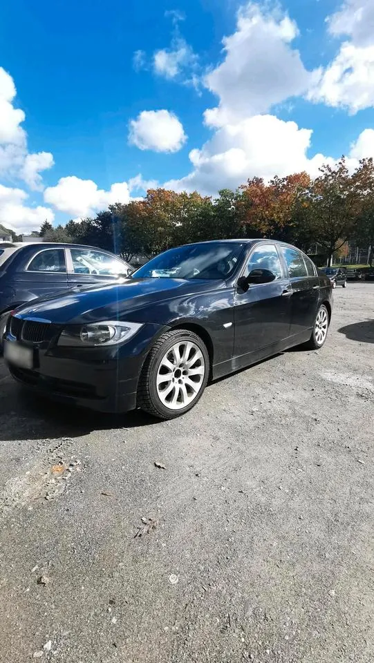 BMW E90