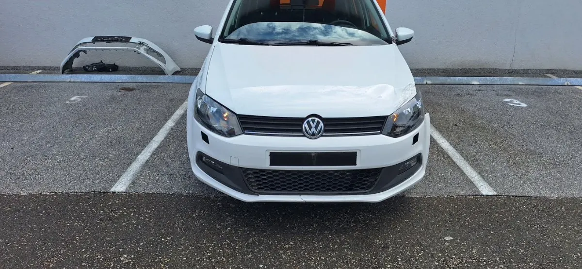 Volkswagen Polo 2016 photo 2