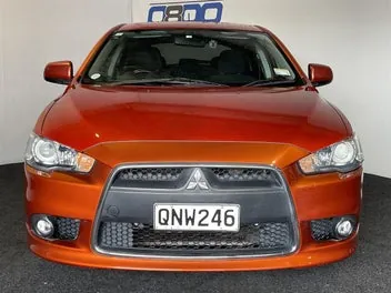 Mitsubishi Galant 2011 photo 3