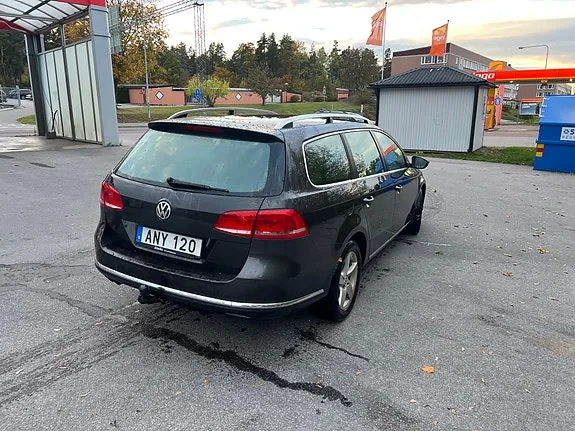Volkswagen Passat 2012 photo 4