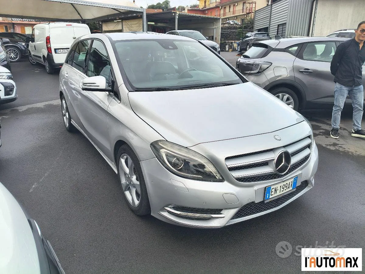 Mercedes-Benz C-Class 2012 photo 3