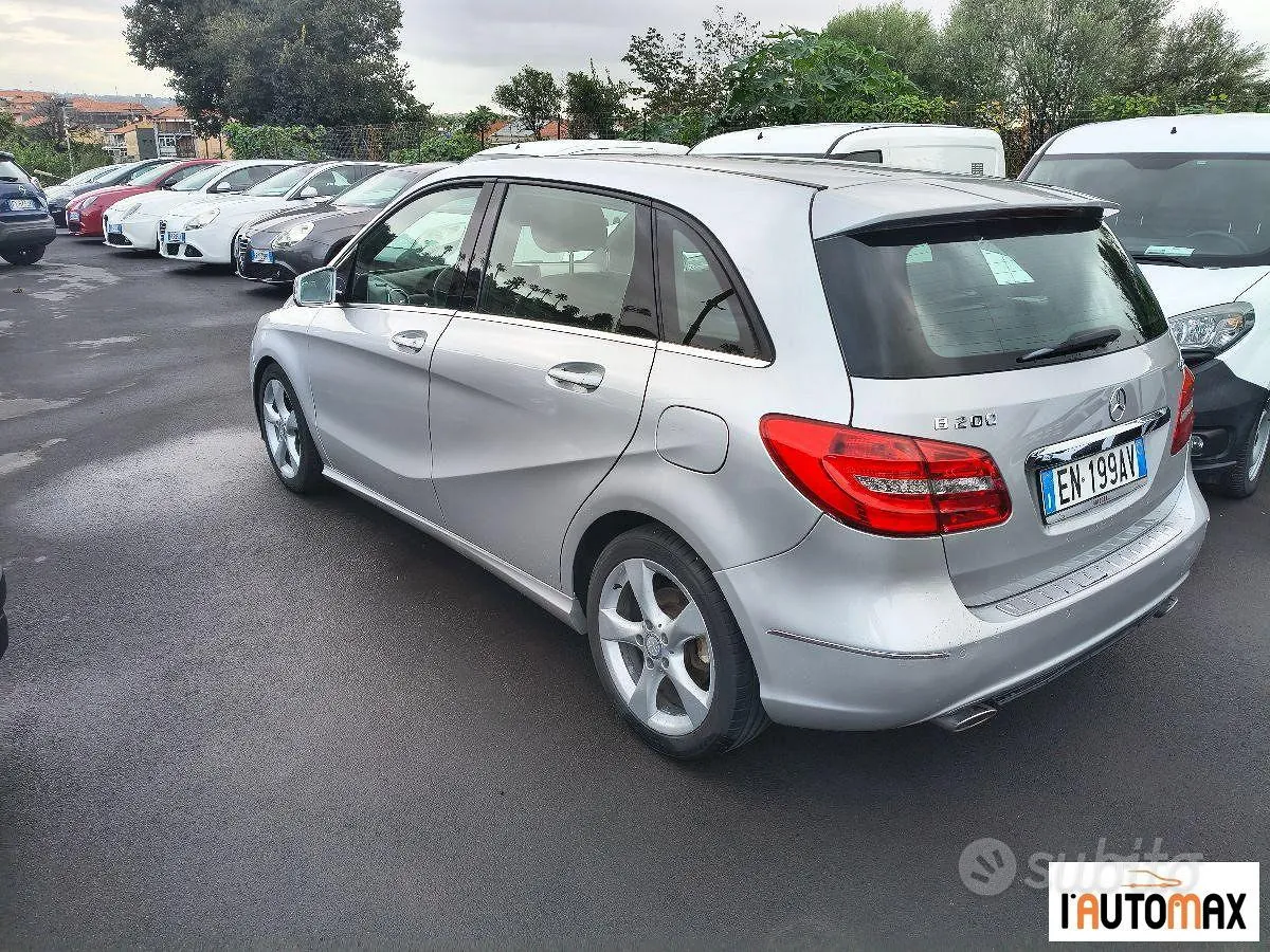 Mercedes-Benz C-Class 2012 photo 5