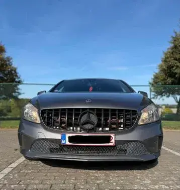 Mercedes-Benz A160
