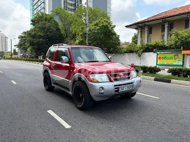 Mitsubishi Pajero 2003 photo 3