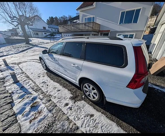 Volvo V70 2009 photo 5