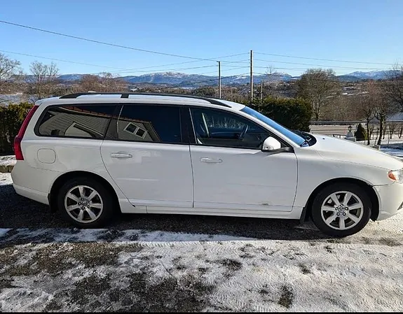 Volvo V70 2009 photo 3