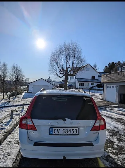 Volvo V70 2009 photo 4