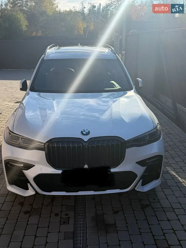 BMW X7