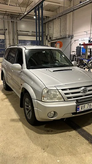 Suzuki Xl7