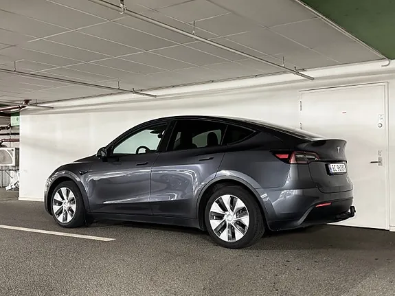 Tesla Model Y 2021 photo 4