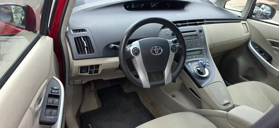 Toyota Prius 2012 photo 5