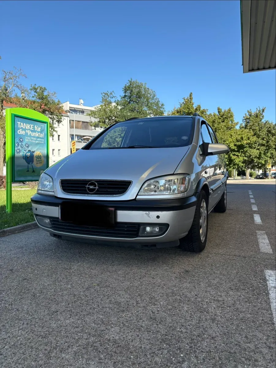 Opel Zafira 2000 photo 2