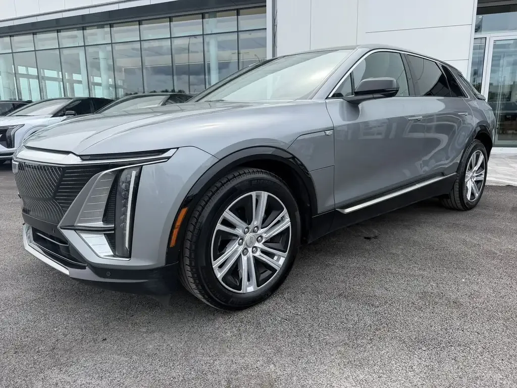 Cadillac Lyriq 2024 photo 2