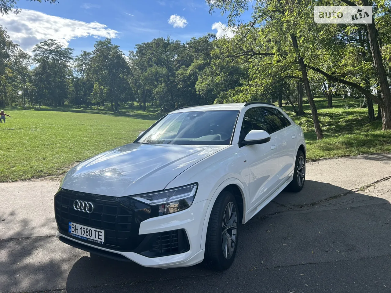 Audi Q8 2019 photo 2