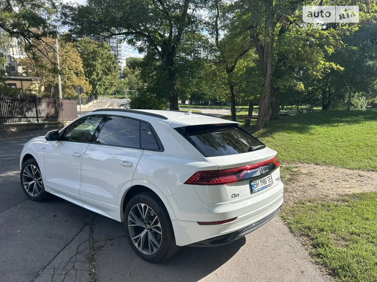 Audi Q8 2019 photo 5