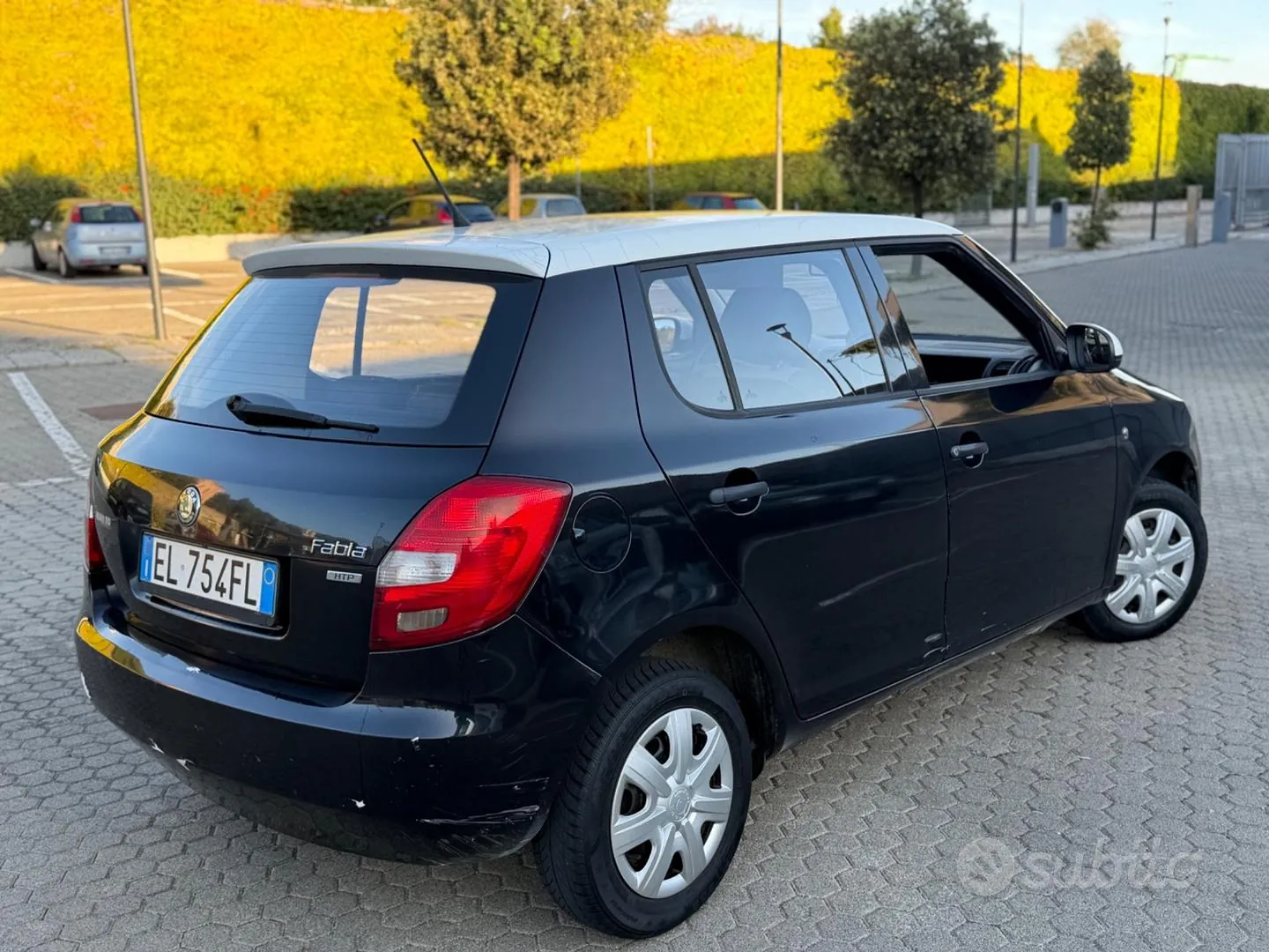 Skoda Fabia 2012 photo 5