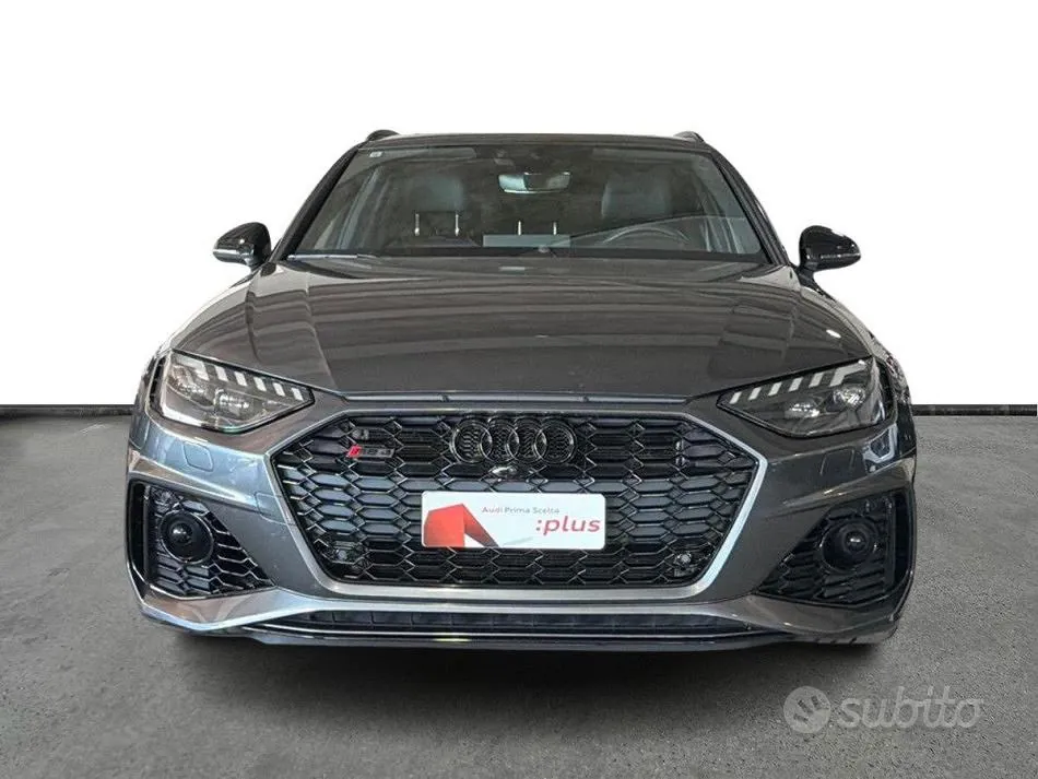 Audi Rs4 Avant 2023 photo 2