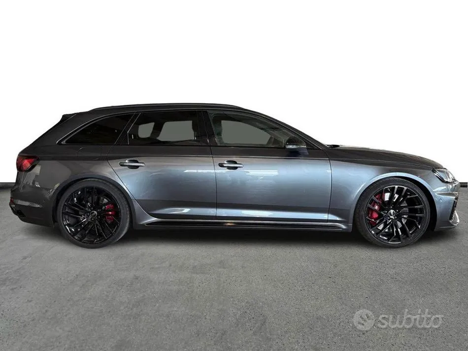 Audi Rs4 Avant 2023 photo 3