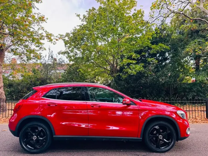 Mercedes-Benz Gla 2019 photo 3