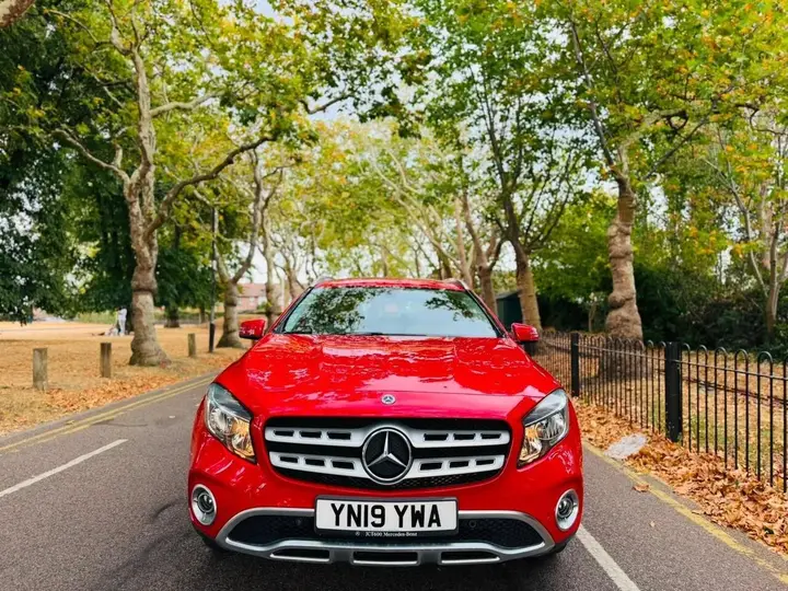 Mercedes-Benz Gla 2019 photo 2