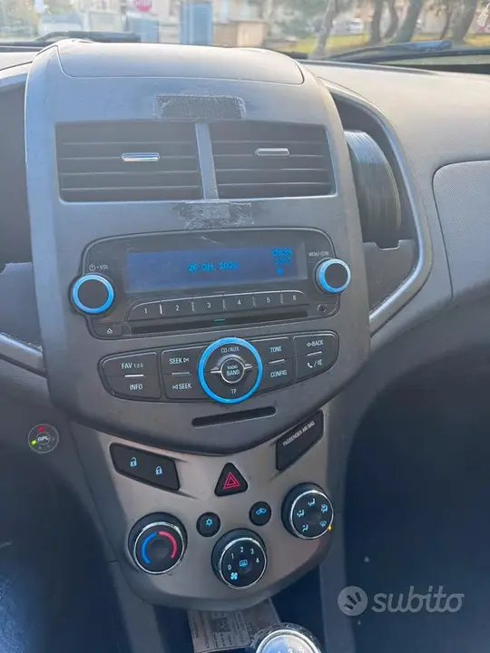Chevrolet Aveo 2011 photo 4