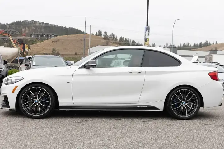 BMW 2 Series 2019 photo 2