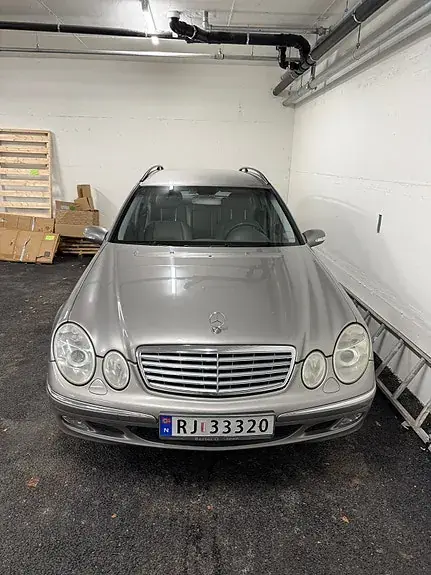 Mercedes-Benz E200 2004 photo 5