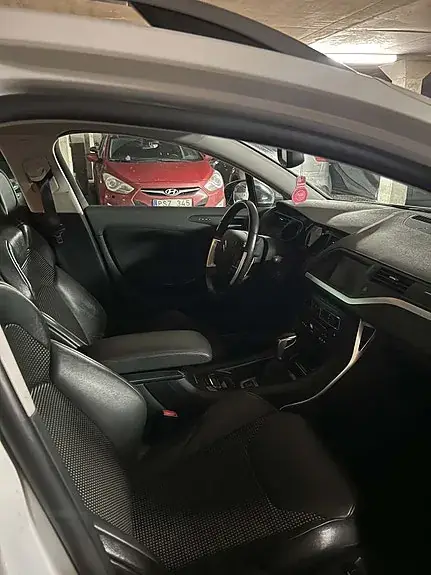 Citroen C5 2014 photo 4
