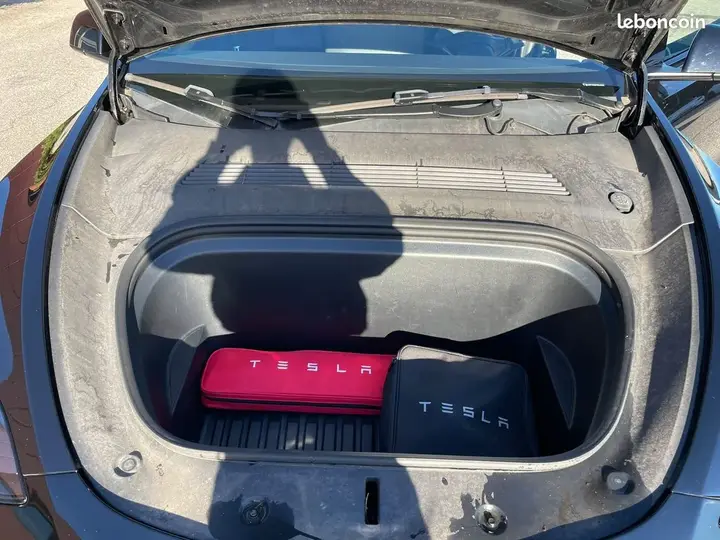 Tesla Model Y 2022 photo 3