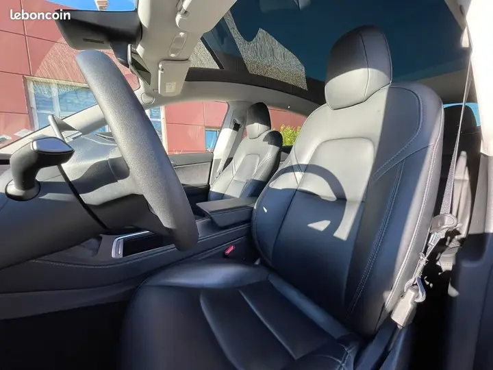 Tesla Model Y 2022 photo 5