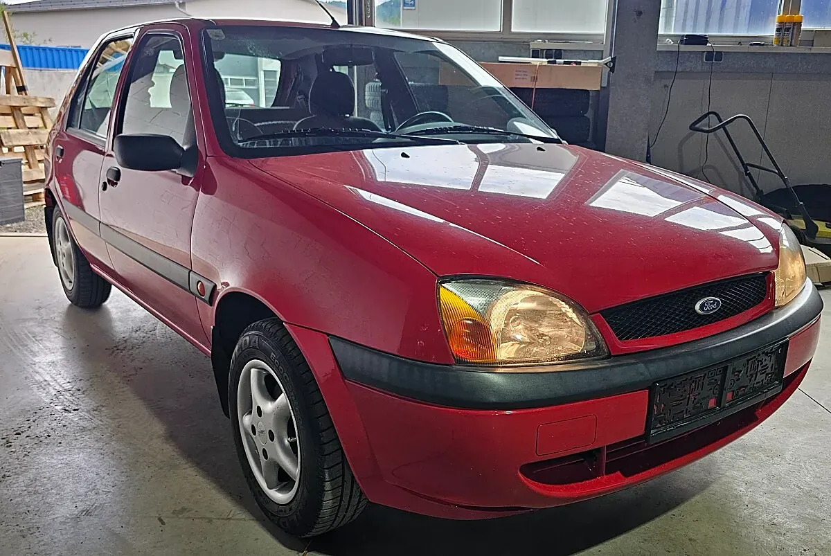 Ford Fiesta 2002 photo 3