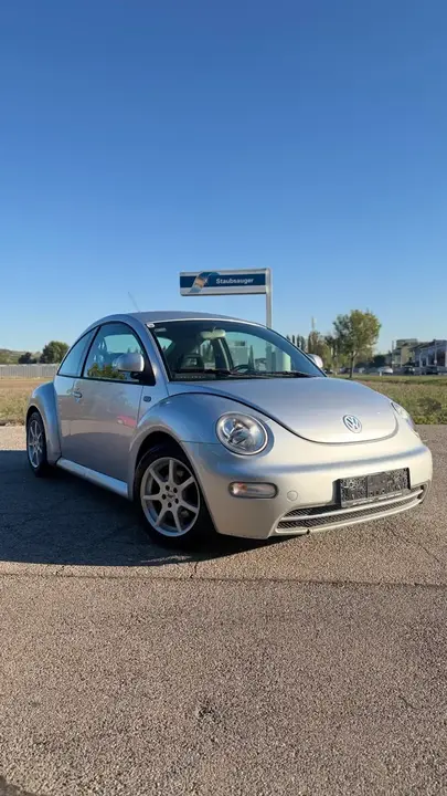 Volkswagen Beetle 2000 photo 2