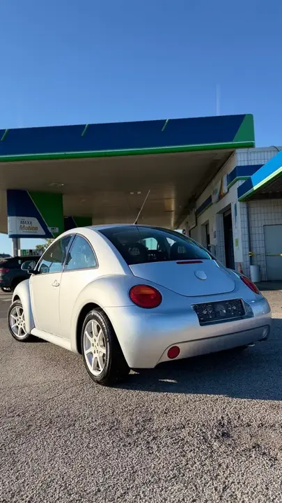 Volkswagen Beetle 2000 photo 3