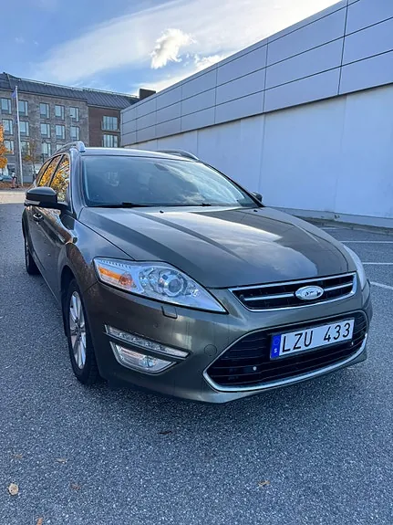 Ford Mondeo 2011 photo 2