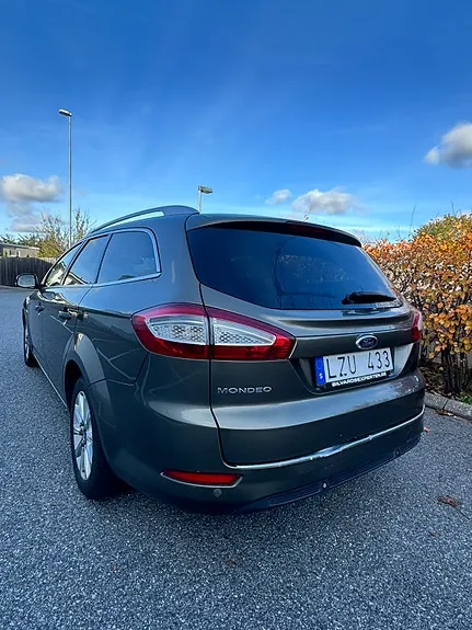 Ford Mondeo 2011 photo 4