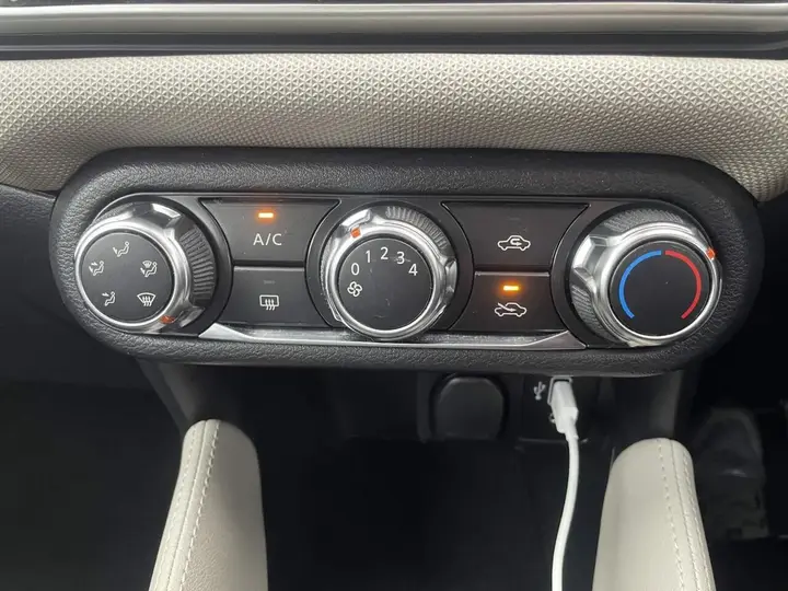 Nissan Micra 2019 photo 4