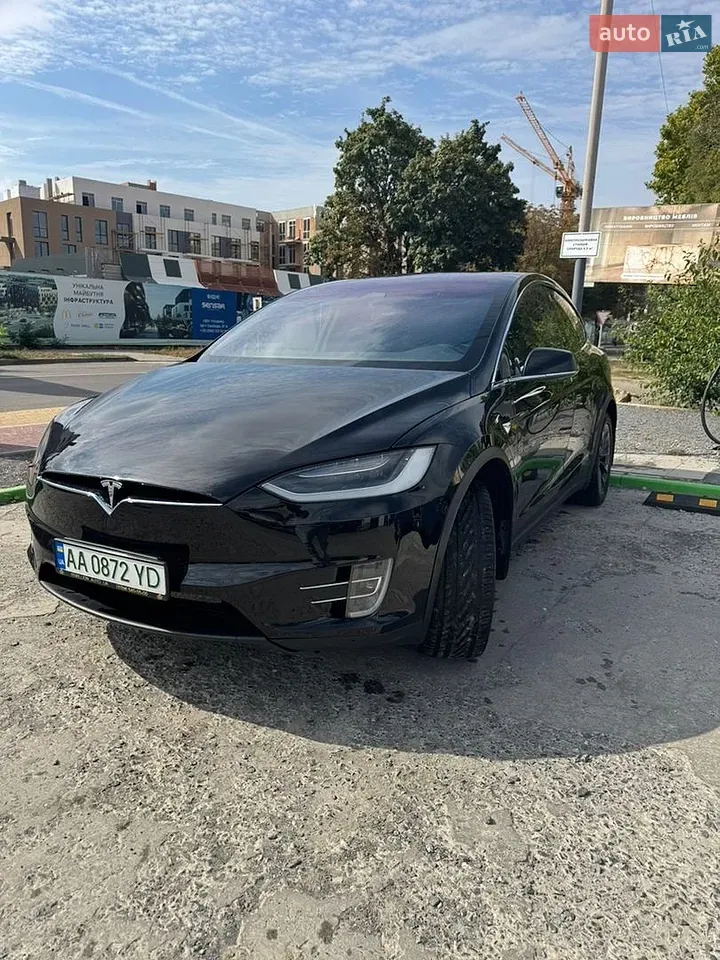 Tesla Model X 2018 photo 2