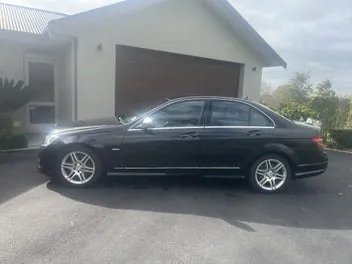 Mercedes-Benz 280 2008 photo 2