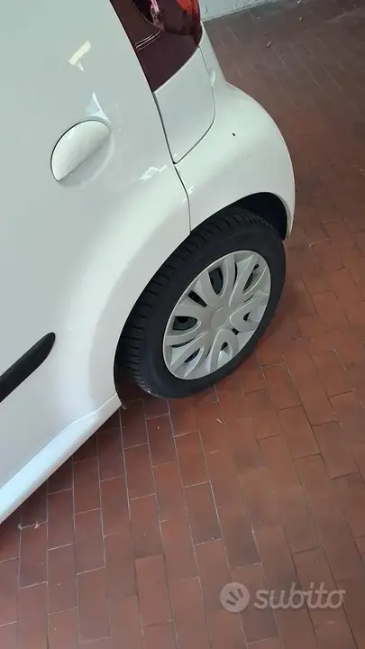 Peugeot 107 2014 photo 2