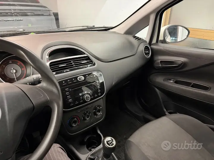 Fiat Punto 2017 photo 5