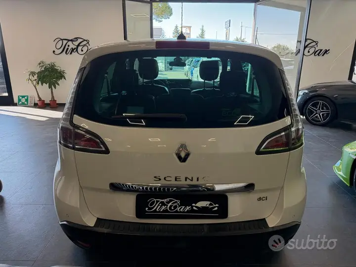 Renault Scenic 2012 photo 5