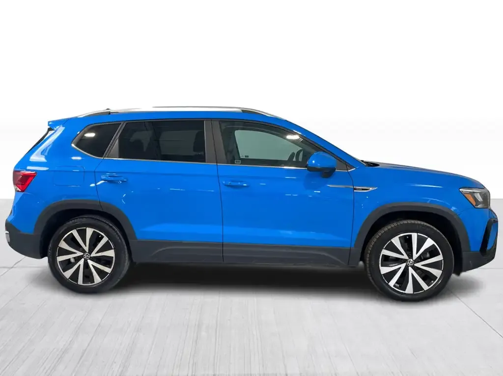 Volkswagen Taos 2023 photo 2