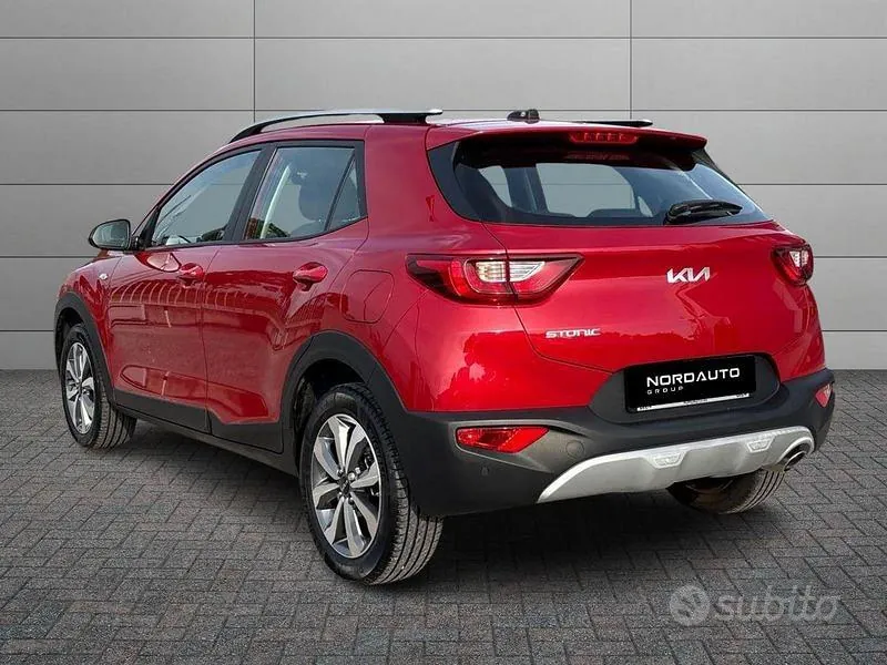 Kia Stonic 2023 photo 2