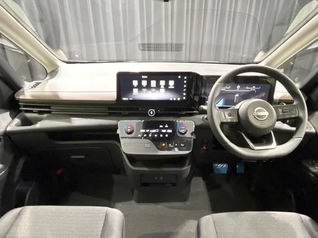 Nissan Serena 2026 photo 2