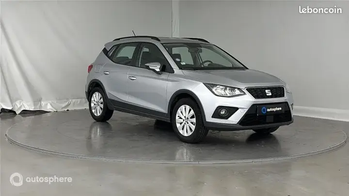 Seat Arona 2019 photo 3