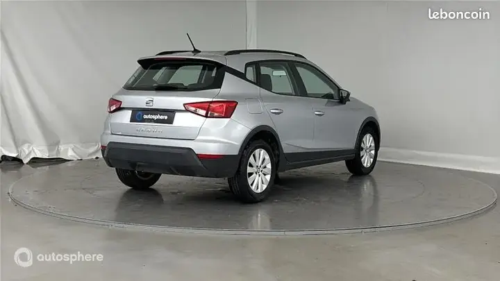 Seat Arona 2019 photo 5