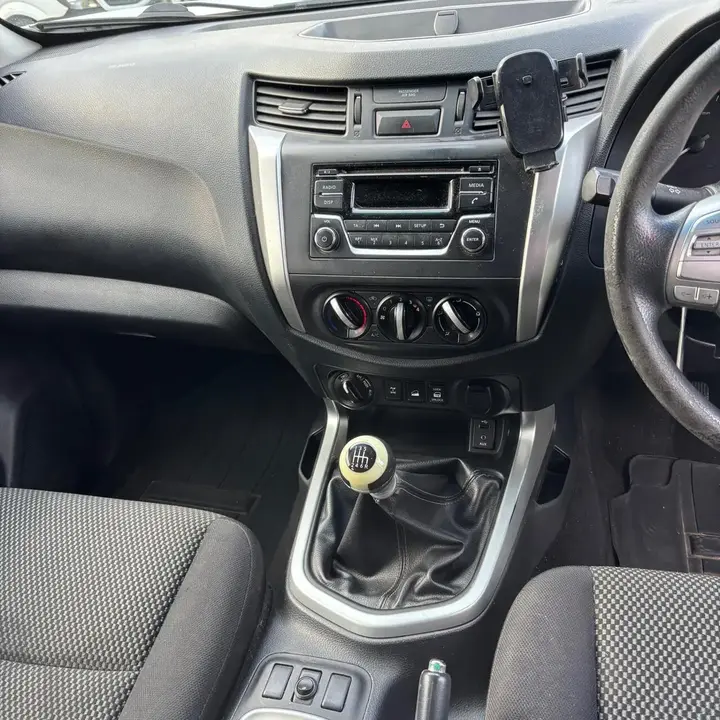 Nissan Navara 2016 photo 3